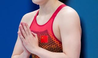 游泳运动员张雨霏